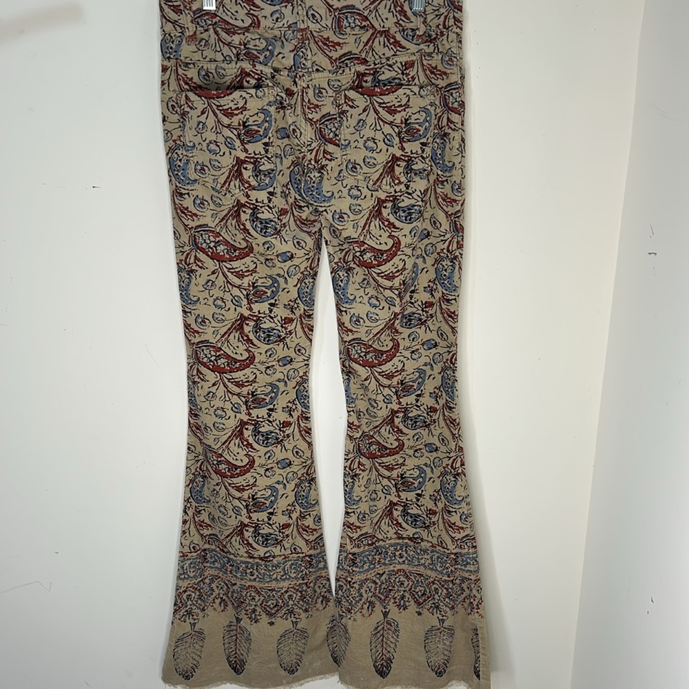 FREE PEOPLE New Delhi Border Paisley Print Flare Corduroy Jeans Size 28 - Picture 6 of 16